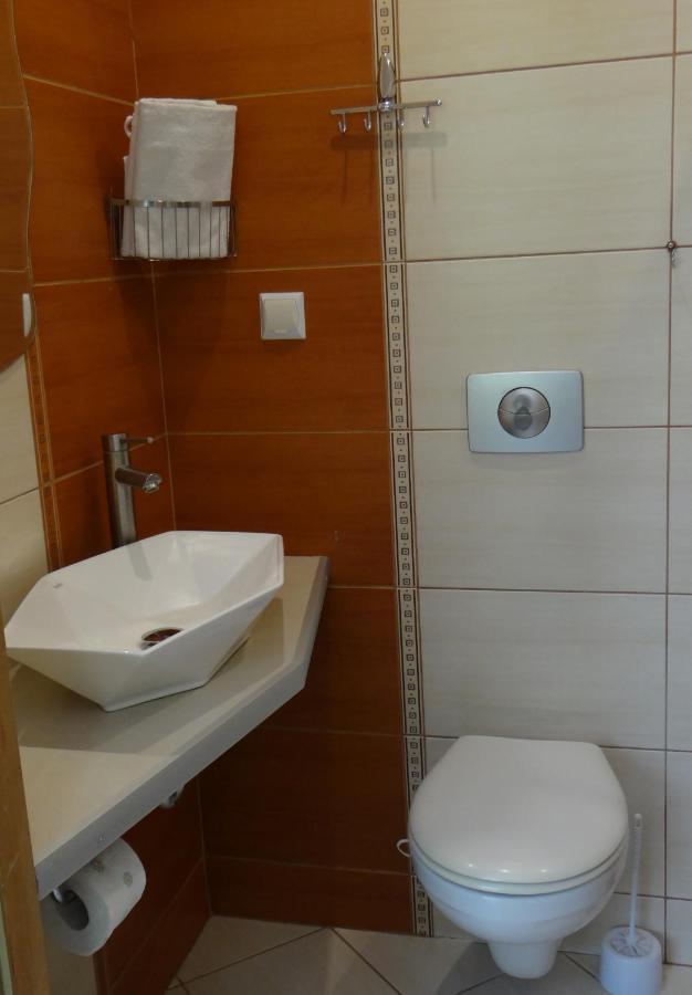 Dom Na Wzgorzu Apartment Gorlice Exterior foto