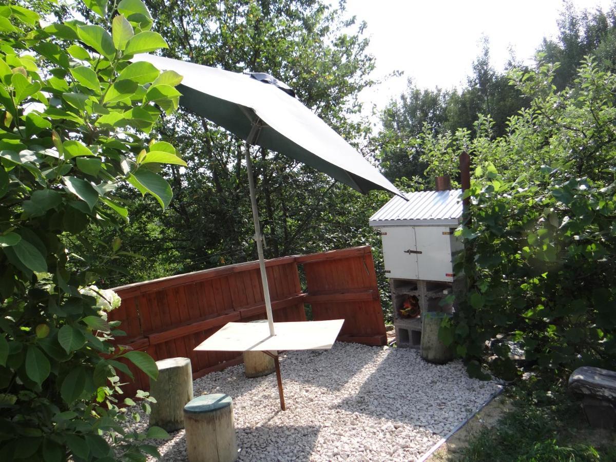 Dom Na Wzgorzu Apartment Gorlice Exterior foto